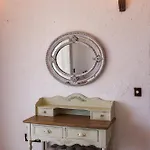 Pera Alacati Çeşme