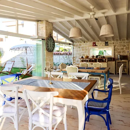 Pera Alaçatı * Çeşme