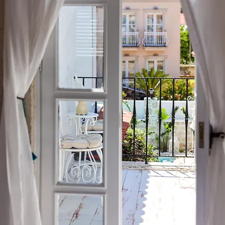 Pera Alaçatı * Çeşme