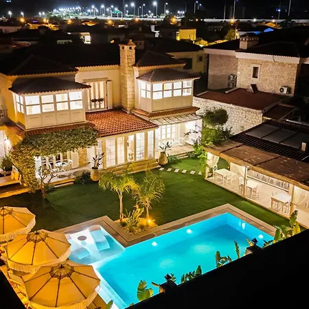 Otel Pera Alaçatı *