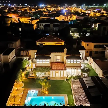 Pera Alaçatı Çeşme